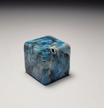 Apatite Cube