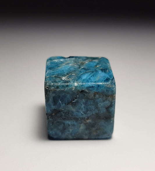 Apatite Cube